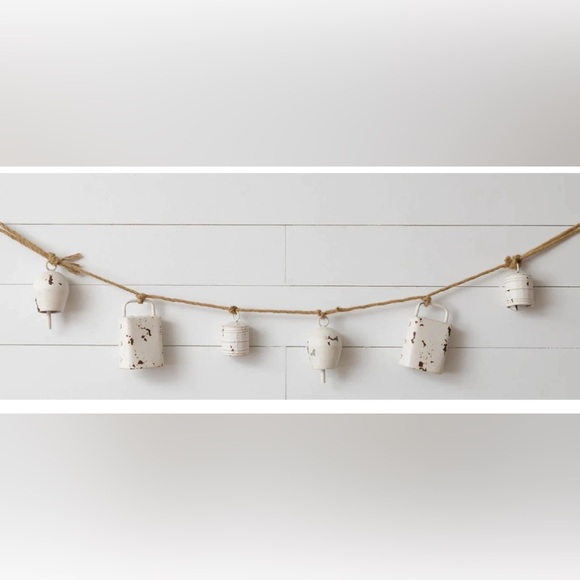 Rustic Cowbell garland - Picture 1 of 5